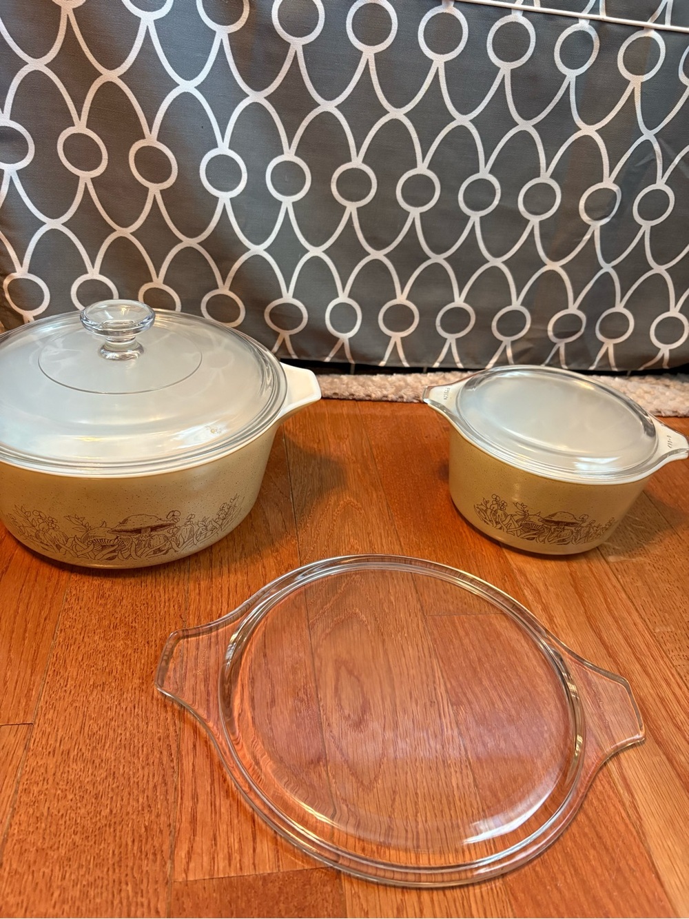 Vintage Pyrex Forest Fancies Casserole Dishes  (475B 2.5 quart, 473B 1 quart)